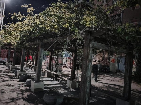 正规实盘股票配资平台 读《买入、持有、富有》有感——逆向思维很重要